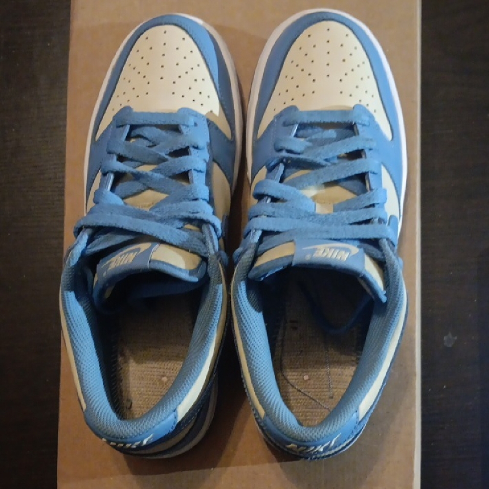 Nike Dunk Low (GS) "Blue Beyond Beach" Mens 7Y Girls 8.5 EUC - Picture 6 of 9